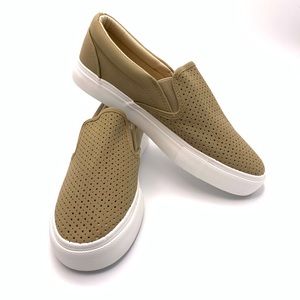 JENN ARDOR Sneakers SlipOn 1” Platform Taupe